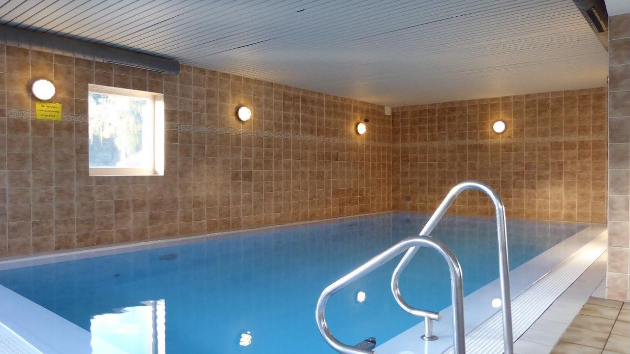 Schwimmbad2 Schwimmbad2